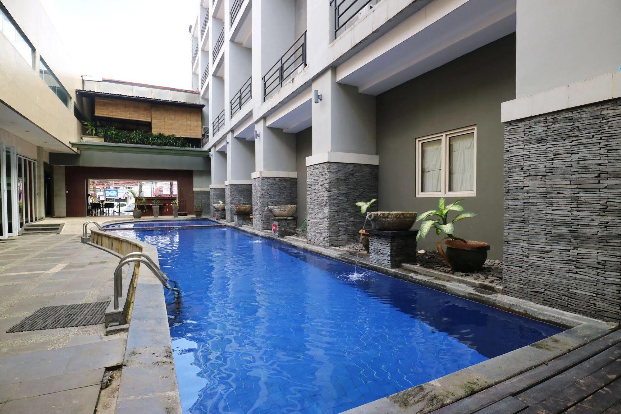 Inna 8 Lifestyle Hotel Denpasar ภายนอก รูปภาพ